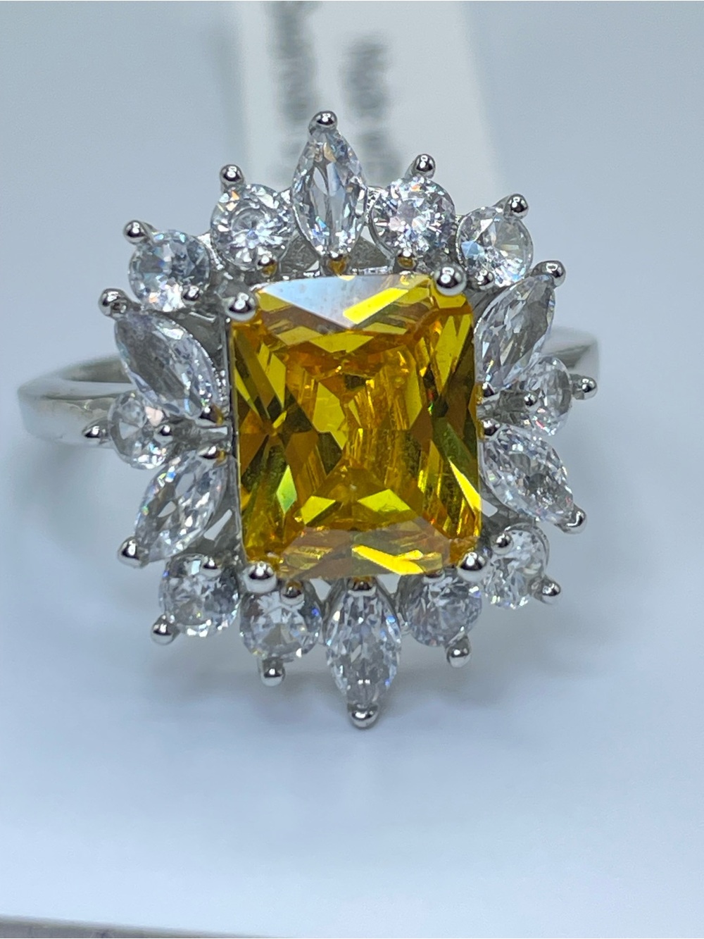 Swarovski Crystal Elements Canary Yellow Starburst Halo Statement Ring Sz 9